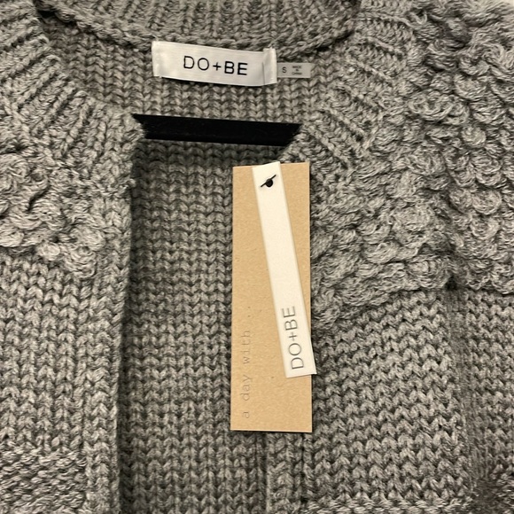 NWT Wool Chunky Knit Grey Cardigan with Fringe Sleeves - Picture 5 of 6